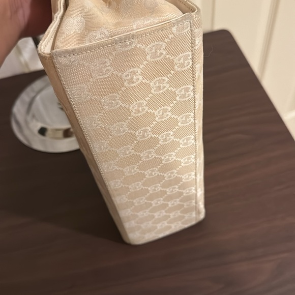 Gucci Monogram Handbag with Bamboo Handles - Picture 8 of 11